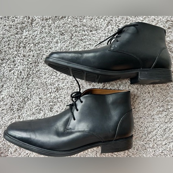 Clarks Waterproof Tilden Top Ankle Boots 9.5W - Picture 6 of 8